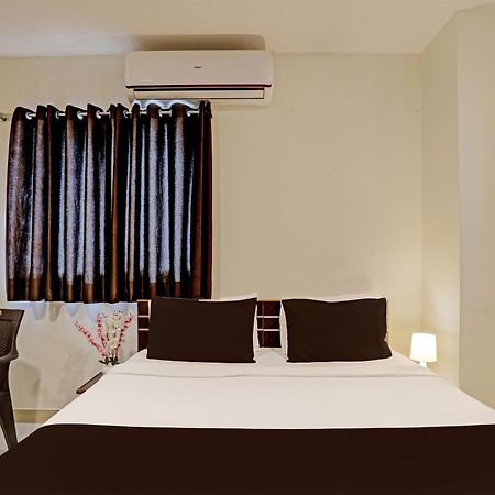 Capital O Saharsh Grand Near Shilparamam Hyderabad Exterior photo